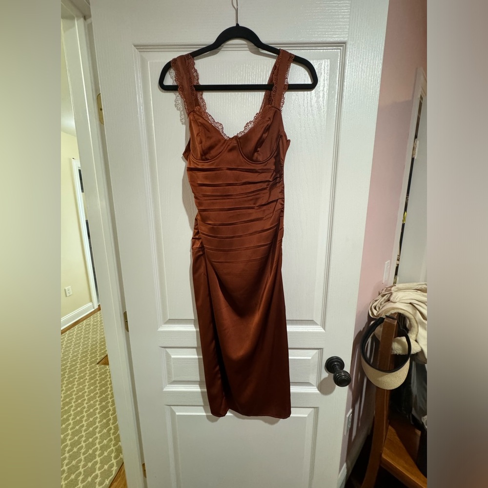 Beautiful burnt orange dress!